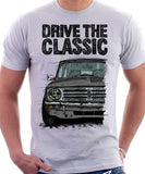 Drive The Classic Mini Clubman Chrome Grille. T-shirt in White Colour