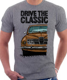 Drive The Classic Saab 96 1974 Model. T-shirt in Heather Grey Colour